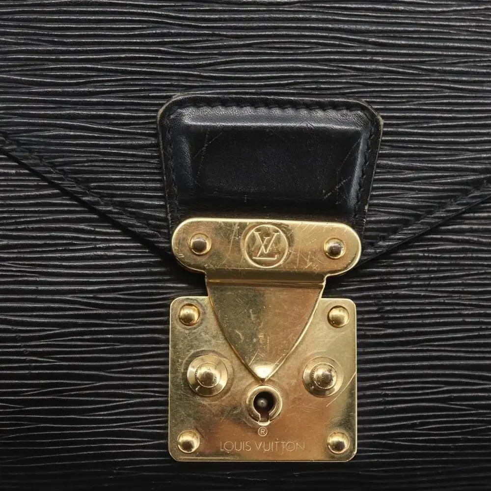 Louis Vuitton Epi Serie Dragonne Clutch Bag Black Noir